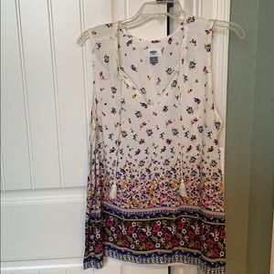 NWT Old Navy top size Large